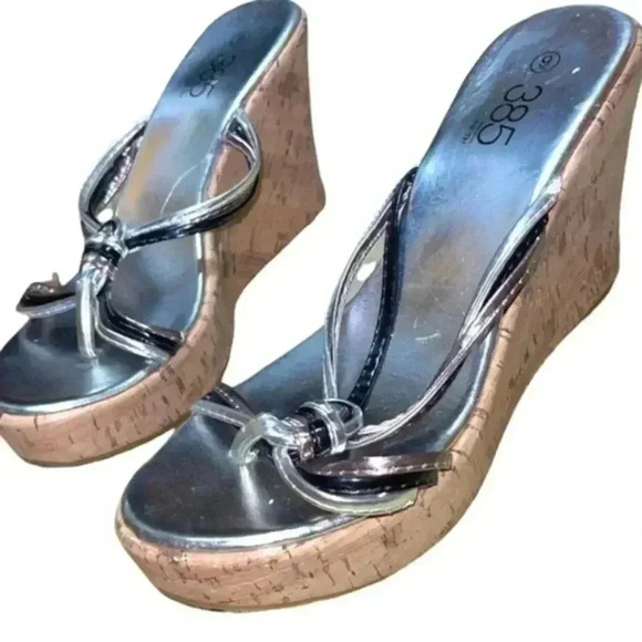 Super cute wedges - Picture 1 of 6